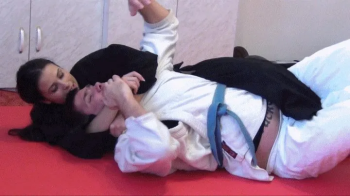 MIRA vs TANK REAL FIGHT - Mixed Wrestling Professional Camp Techniques - 2 Round Non-Stop Action.webp