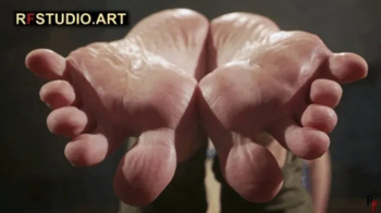 Thea - Sweet Foot Show, Close-Up Soles, Wrinkles and Wiggling Toes (FULL HD MP4).webp