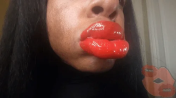 Giantess Kissing & Sucking.webp