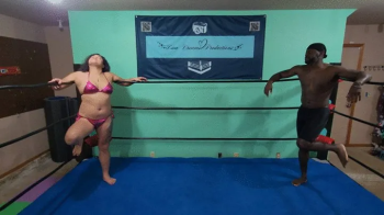 Kim chi & Ebon wrestling ring.webp
