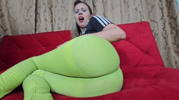 Delicious Milf Letting Out Stinky Farts in Her New Green Leggings - by Melissa Ramos - Part 1.webp