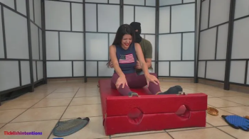 Hannah - Interview and tickle-test (UHD).webp