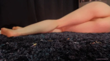Unaware Giantess crushes tiny people while taking a nap.webp