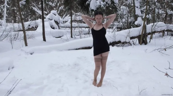 Kris - Her First Snow Challange (WMV - UHD).webp