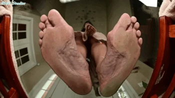 Super Model Diva DIRTY GIANT FEET squash peons! Cleaning nightmare! -Wait we're not bugs!!- - MOV.webp