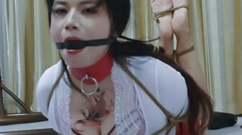 Chinese Girls Play with Rope Art.webp
