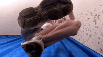 Your place is always under dirty feet of impudent college girls, fc340x 2160p.webp