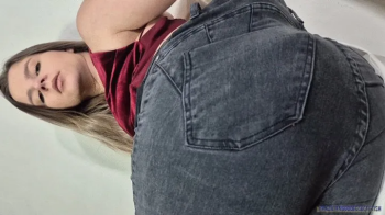 A fart session with Isabelita and Anita - PART 2.webp