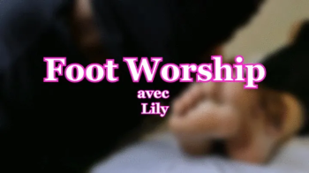 LILY - FOOT WORSHIP #1 - -Me faire sucer les orteils, c'est ce que je préfère.webp