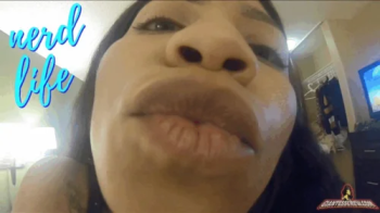 Giantess Crew – Yoko – Nerd Life RE.webp