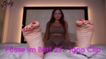 Fuesse im Bett 27 - Igno Clip.webp