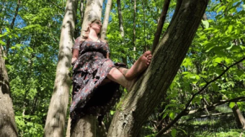 Giantess Faerie Hunter - POV.webp