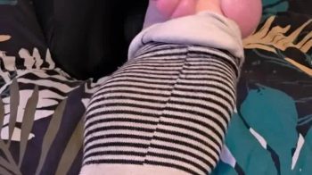 JOI feet closeup soft.webp