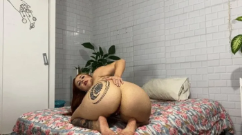 REDHEAD FARTING, STINKY, LONG AND VERY HORNY FOR YOU CLIP 4 BY ARIEL CAM FULL HD.webp