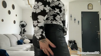 buttcrack with leather pants and farts a lot.webp