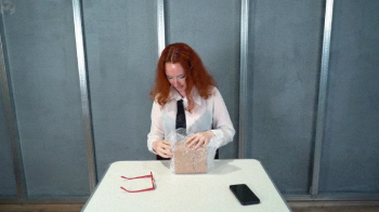 Relax in a bubble wrap bag.webp