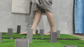Yu Yu the giantess part 1.webp