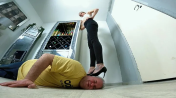 Tight Jeans & High Heels FLOOR CAM (4K).webp