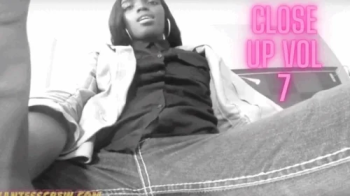 Giantess Crew-VEE- Close up VOL 7.webp
