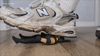 I Walkover 5 Tiny Men in 5 Different Pairs of Sneakers and Rate Each Pair on How Good They Feel to Crush in.webp