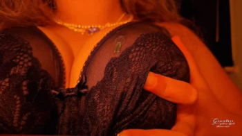 The seduction of giantess Elly.webp