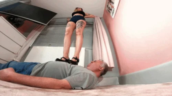 Jennifer's Hard Trampling Shoes FLOOR CAM (4K).webp