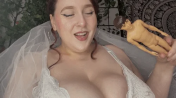 Giantess Honeymoon.webp