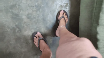 Giant mature woman enjoys having her small lovers between the soles of her feet (1).webp