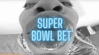 Giantess Crew- Mirandha – SuperBowl Bet.webp