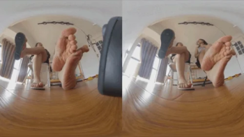 giantess ERER ANNA trampled and humiliated the lecherous little man with her stinky feet.webp