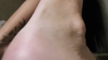 Giantess Avina Trample.webp