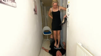 Danielle Trampling Bare Foot & Heels 19 (4K).webp