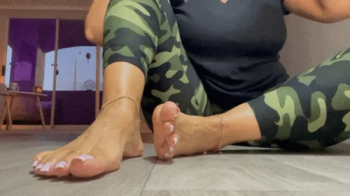 Sexy Giant With French Toes POV.webp