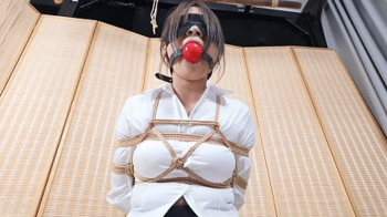 xr31- office lady mouthball.webp
