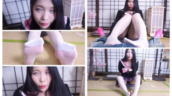 Contact lenses temporarily blind her She has to touch objects with her feet and guess their names accurately If she gues.webp