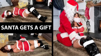 Scarlett Rose in Santa gets a present of his own MP4.webp