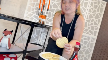 Foxxy Feet - Celeste loves Waffles and Feet - JOI & SELF FOOT WORSHIP HIDEF MOV.webp