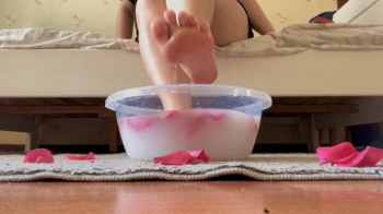 Feet bathing!.webp